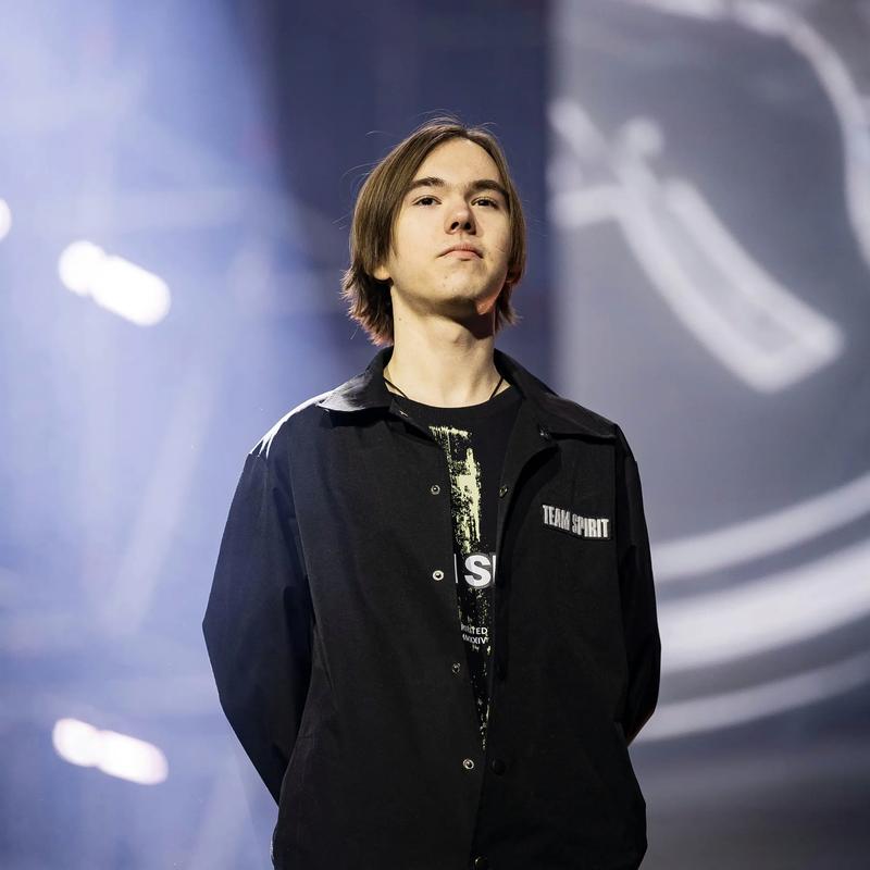 英雄联盟S赛8强抽签结果与赛程，猪狗内战，你绷得住吗？